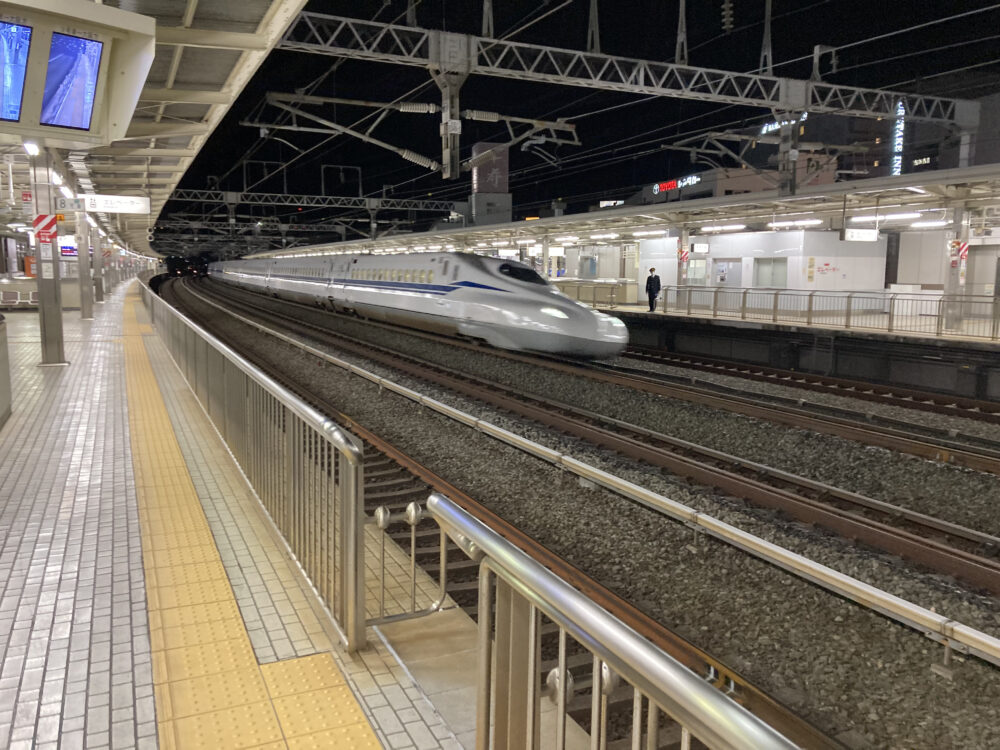 hamamatsu-shinkansen-passing-approach